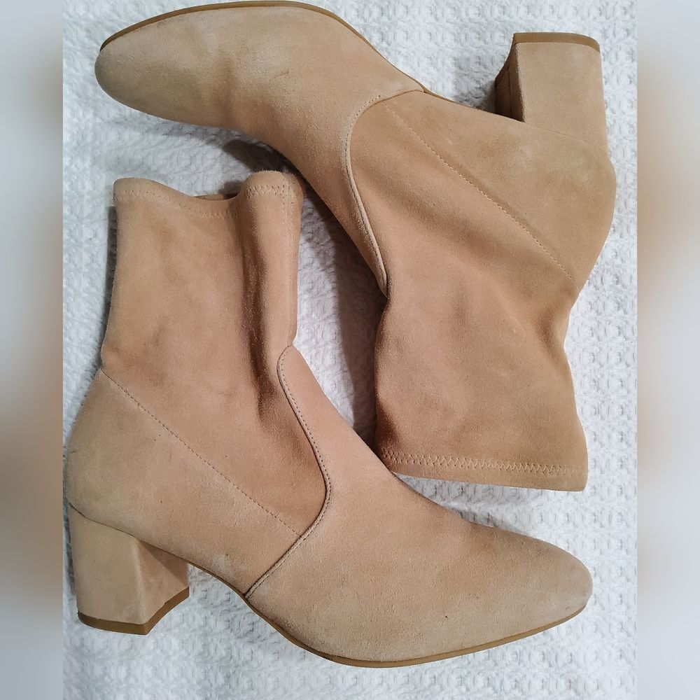Stuart Weitzman Siggy Block Heel Peach Suede Boot… - image 2